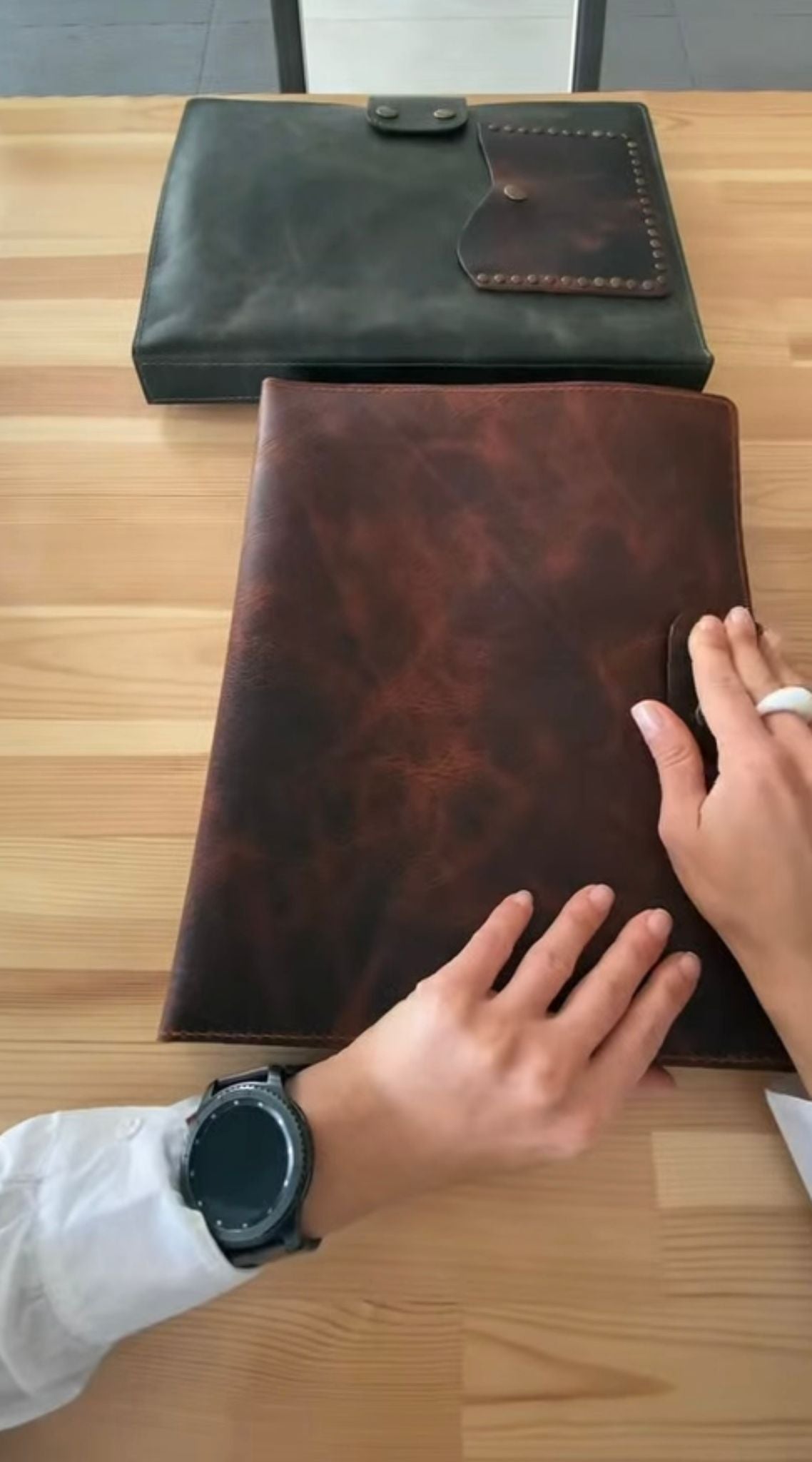 Leather Macbook Organiser